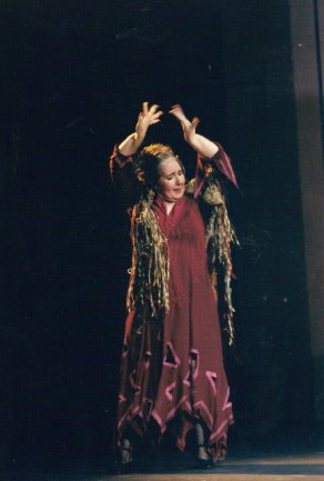 <p style="text-align: right;" dir="rtl">סילביה דוראן<br />CARMEN<br />רקדנית סולנית<br />להקת אנטוניו מרקז<br />TEATRO REAL - מדריד<br />צילום:&nbsp;JAVIER DEL REAL FERNANDEZ&nbsp;</p>